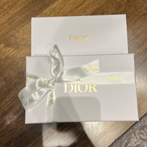 NWT Christian Dior beanie with original packaging never worn receipt attached - Picture 3 of 4